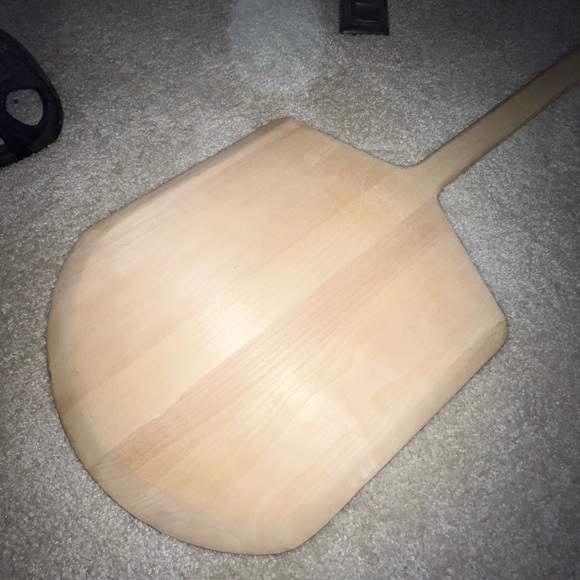 35” pizza paddle/peel - Picture 2 of 3